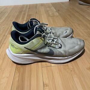 Nike Men's Gray and Yellow Running Shoes